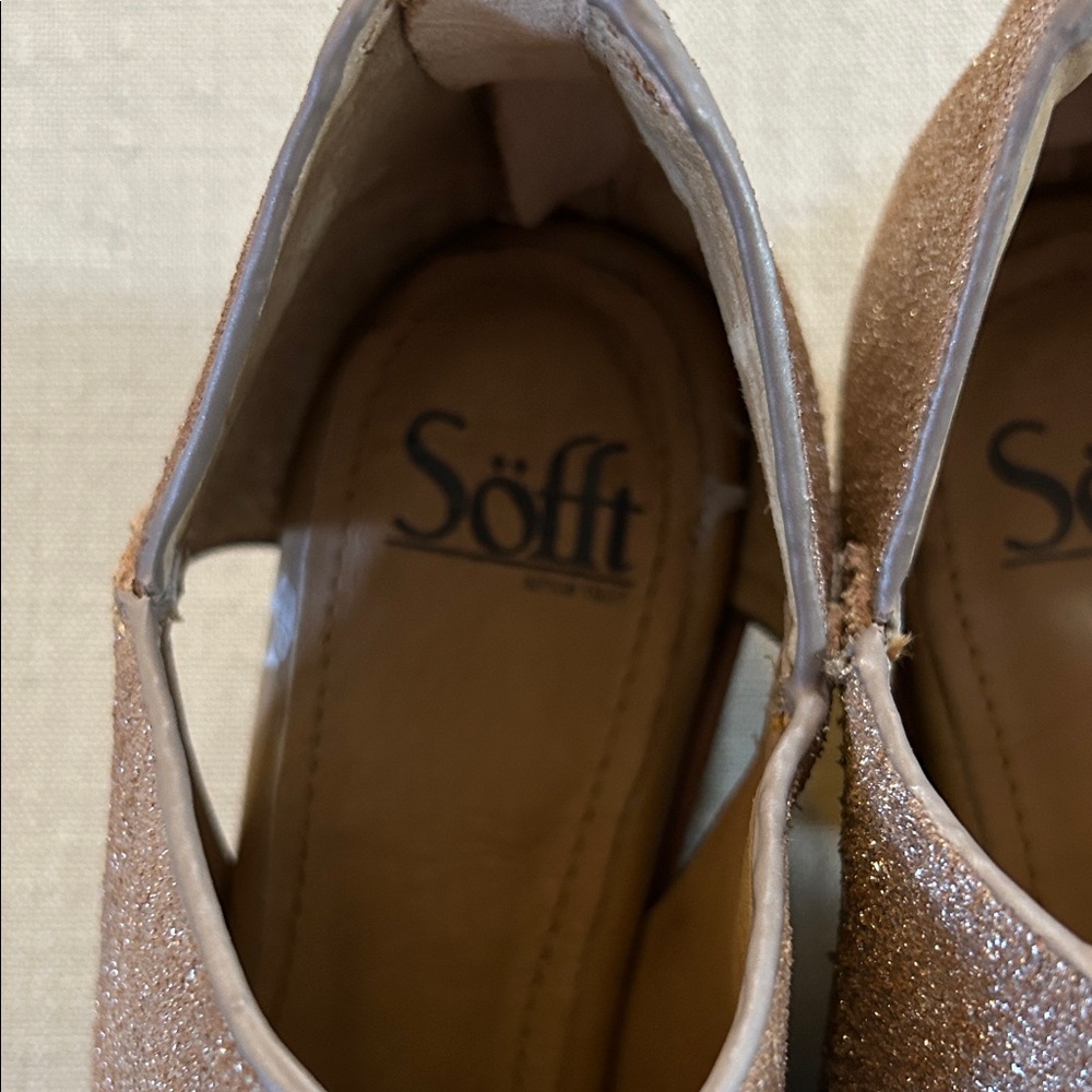 Sofft Shoes Women’s 7.5 Metallic Carleigh Peep Toe Chunky Heels Comfort Cushion - Picture 2 of 13